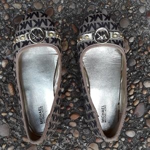 Mk kids flats